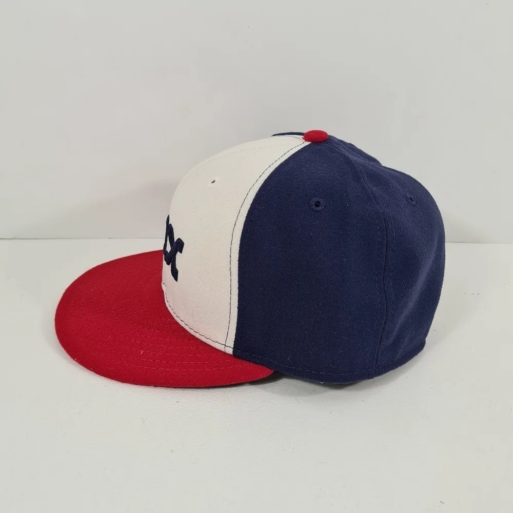 Vintage USA Chicago White Sox Fitted 6 7/8 Hat MLB Baseball Cap 59 Fifty New Era